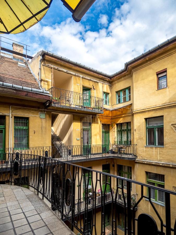 Апартаменти The Birdcage Будапешт Екстер'єр фото